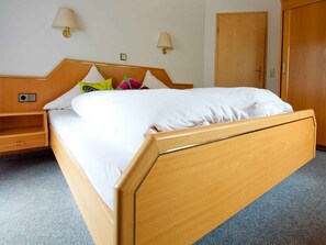 2 habitaciones, wifi gratis y ropa de cama 