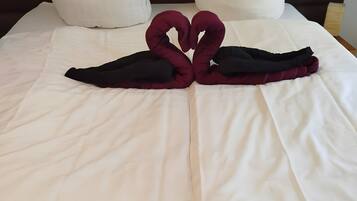 3 chambres, Wi-Fi gratuit, draps fournis