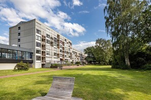 Exterior - Holiday Apartment 'LeeKee' with Lake View, Balcony and Wi-Fi (Wunstorf)