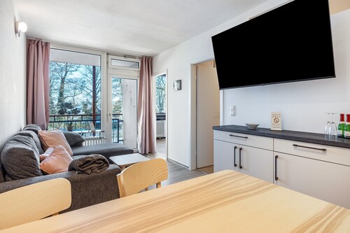 Ferienwohnung 'LeeKee' mit Seeblick, Balkon und Wi-Fi