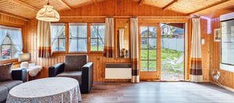 'Bergners' with Private Terrace and Wi-Fi