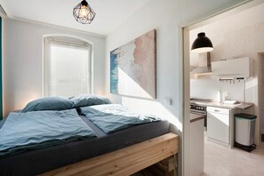1 quarto, Wi-Fi de cortesia, roupa de cama