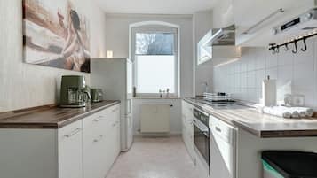 Kühlschrank, Herdplatte, Geschirrspüler