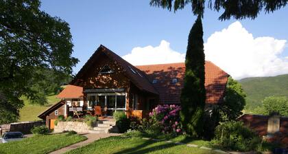 Apartment 'auf Dem Burstel' with Mountain View, Private Pool and Wi-Fi