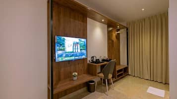 In-room safe, free WiFi