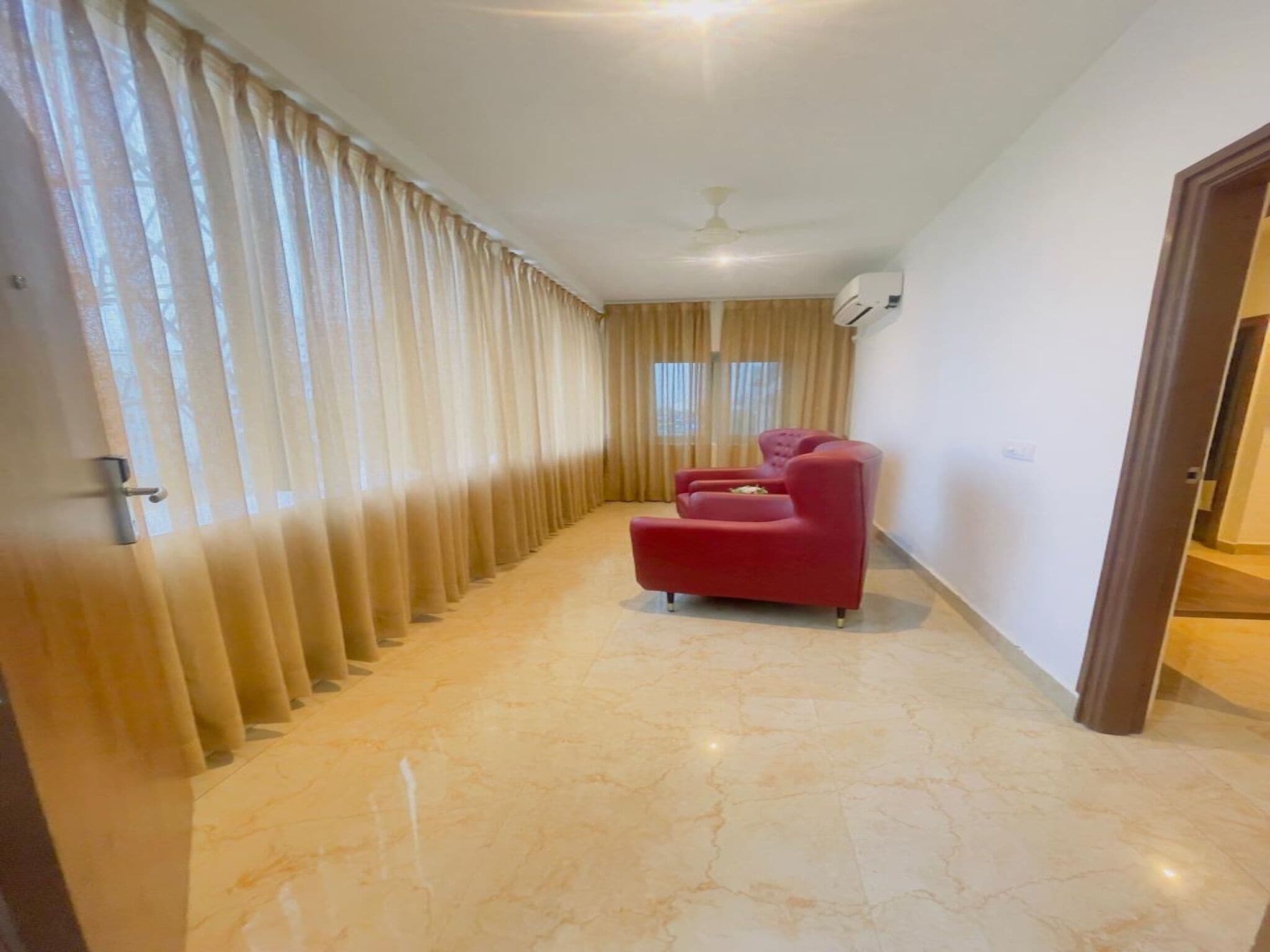 Executive Suite | In-room safe, desk, rollaway beds, free WiFi
