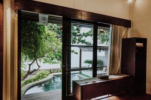 Deluxe Villa, 1 Bedroom, Balcony, Beach View