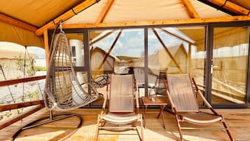 Superior Tent, Courtyard View | 1 bedroom, in-room safe, blackout drapes, soundproofing