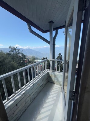Quarto casal superior, sacada, vista para a montanha | Terraço/pátio