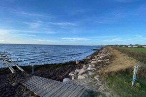 Beach nearby - Family-Friendly Stay, Ostsee (Fehmarn OT Landkirchen)