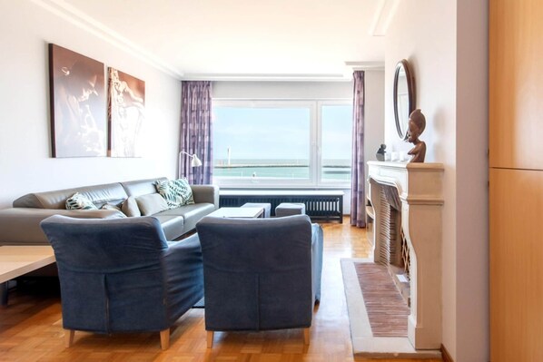 Smart TV, DVD player - Apartment met zeezicht in Oostende (OOSTENDE)