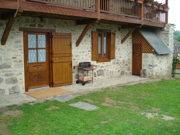 Terrace/patio - Mountain gite near Lourdes (Sireix)