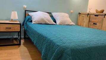 2 chambres, fer et planche à repasser, lit parapluie, Wi-Fi