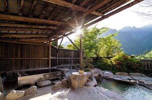 Hot springs - Ryokan Yakenoyu (Takayama)
