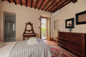 3 Schlafzimmer, Bügeleisen/Bügelbrett, Reisekinderbett, WLAN