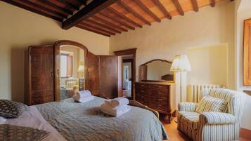 3 Schlafzimmer, Bügeleisen/Bügelbrett, Reisekinderbett, WLAN