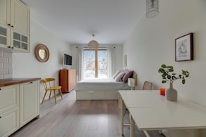 1 habitación, tabla de planchar con plancha y wifi gratis