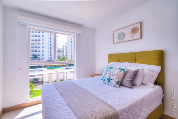 3 bedrooms, iron/ironing board, free WiFi
