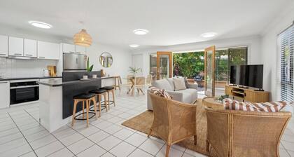 Brunswick Beach Club - Coastal Comfort Near Beach