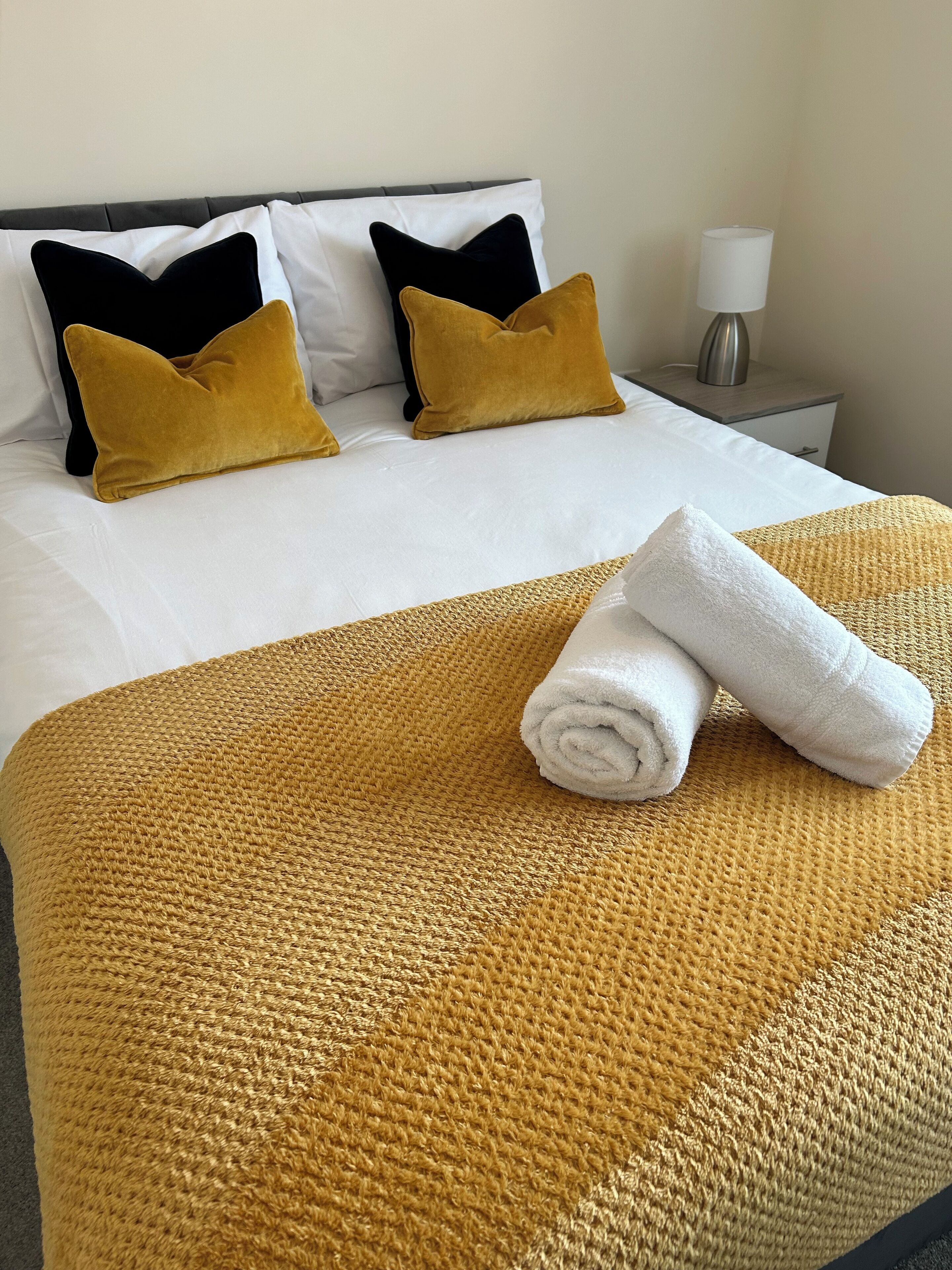 2 bedrooms, desk, iron/ironing board, free WiFi