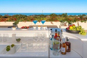 Bar (on property) - Luxury villa with pool and spa - Dicasainsicilia (Riposto)