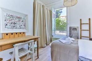 3 chambres, fer et planche à repasser, Wi-Fi gratuit, draps fournis