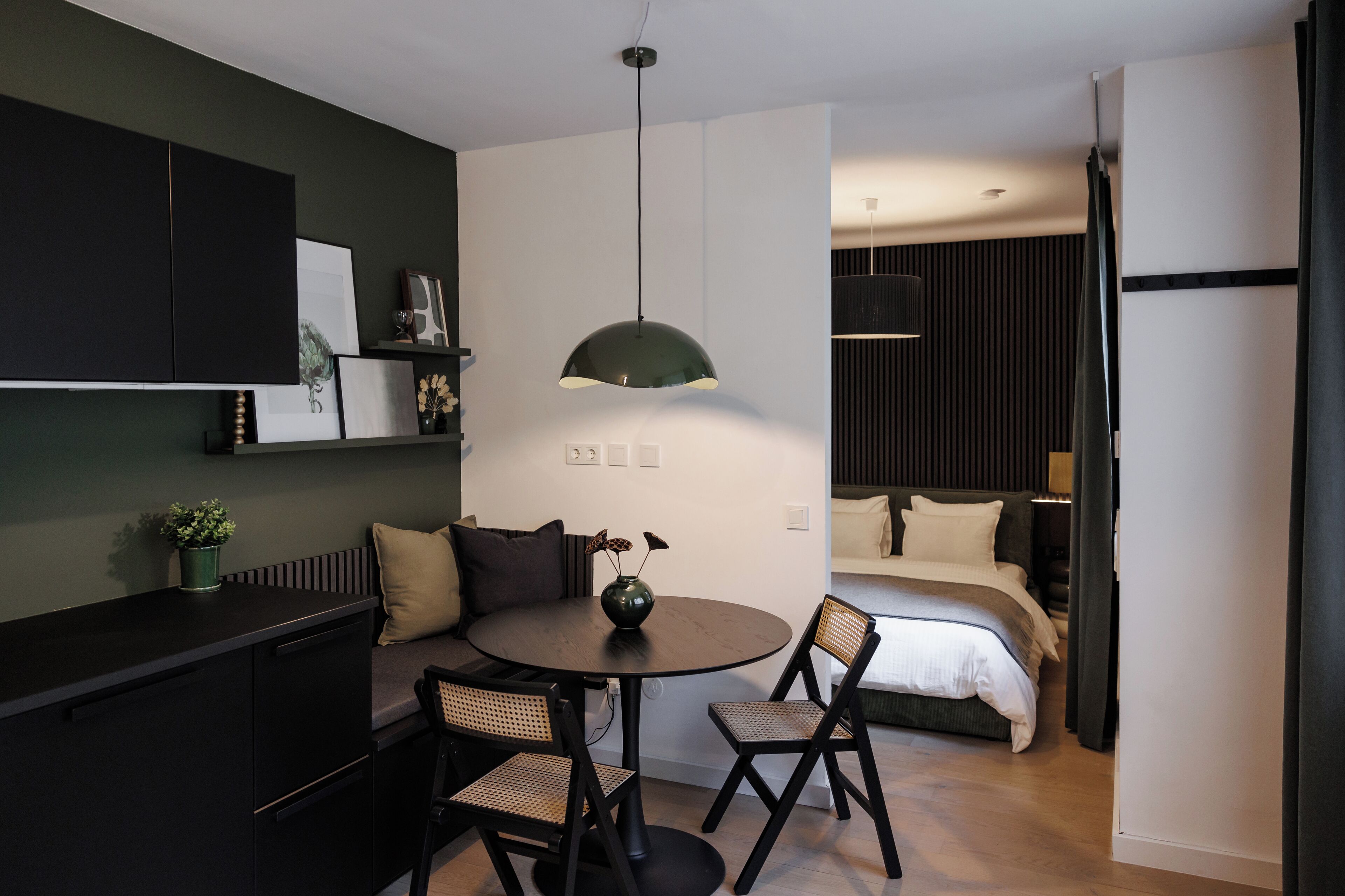 Luxury-Apartment, Blick auf den Innenhof | Wohnbereich