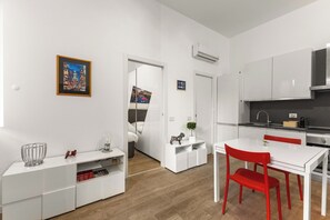 Dining - Ginny Apartment - Gambara & San Siro (Milano)