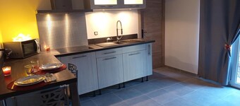 Magnificent independent Studio