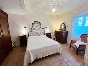 2 Schlafzimmer, Bügeleisen/Bügelbrett, WLAN, Bettwäsche