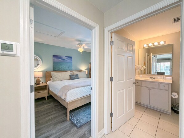 1 bedroom, iron/ironing board, travel cot, free WiFi
