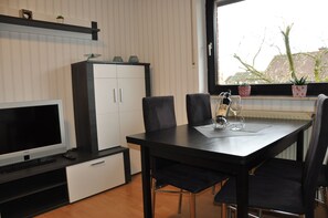 Dining - FEWO DANKA - within walking distance to the Hase - vacation in the Hasetal (Haselünne)