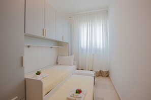 Fer et planche à repasser, lit parapluie, Wi-Fi gratuit