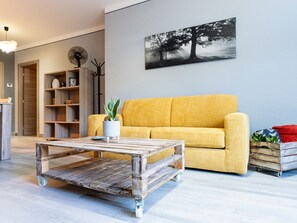 TV - Nice apartment for 4 guests with WIFI, TV, terrace and panoramic view (Ospedaletti)