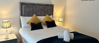 Kingsway House - Spacious 4 Bed Home From Home