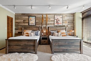 2 عدّة غرف نوم ومكتب ومكواة/لوح كي وواي فاي مجانًا