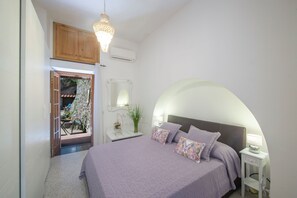 1 bedroom, in-room safe, desk, iron/ironing board