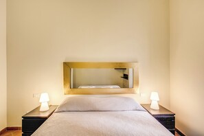 1 Schlafzimmer, Bügeleisen/Bügelbrett, Reisekinderbett, kostenloses WLAN