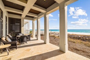 Terrace/patio - Discover 'The Crest', Your Carillon Beach Retreat + Amenities (Panama Beach)