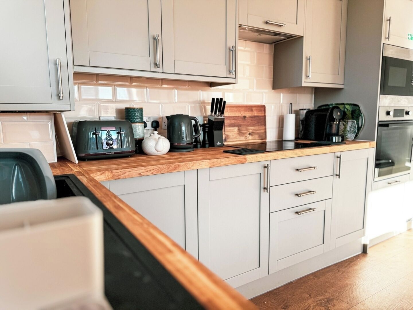 Fridge, microwave, oven, dishwasher