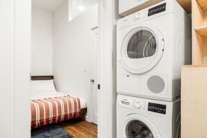 1 bedroom, desk, iron/ironing board, WiFi