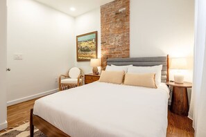 1 bedroom, desk, iron/ironing board, WiFi