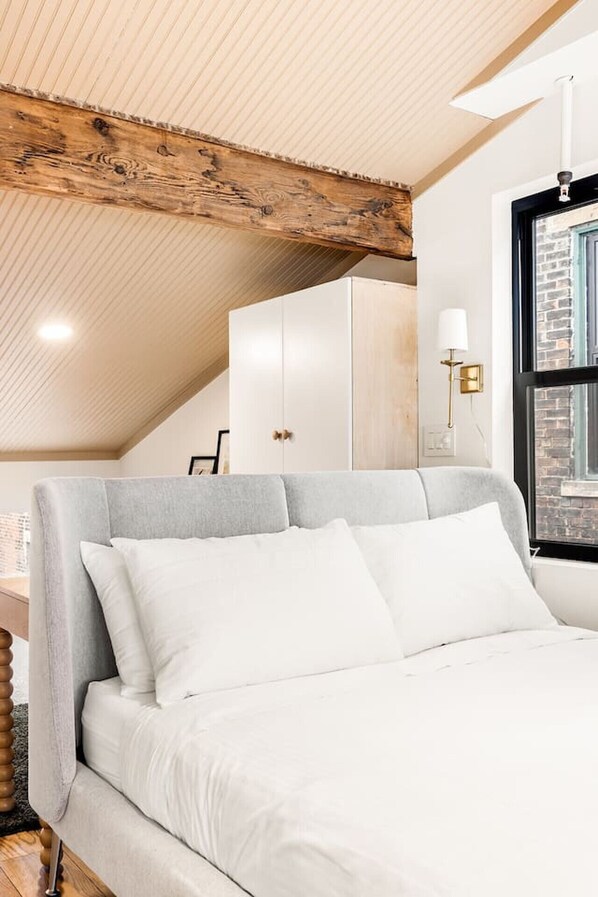 2 間睡房、書桌、熨斗/熨衫板、Wi-Fi