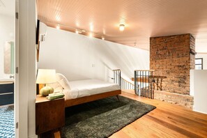 1 chambre, bureau, fer et planche à repasser, Wi-Fi