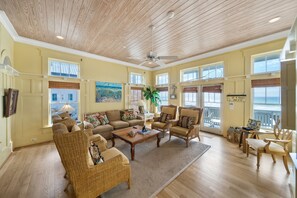 Smart TV, fireplace, offices