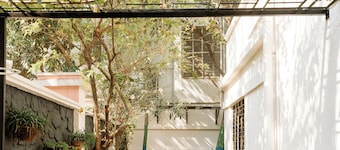 HOTEL LOTUS GUEST HOUSE