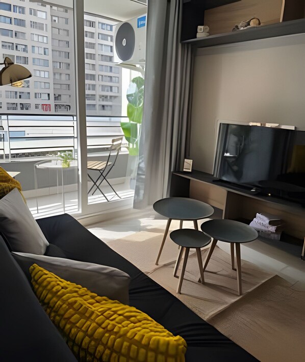 Departamento | Área de sala de estar | Televisión de pantalla plana 