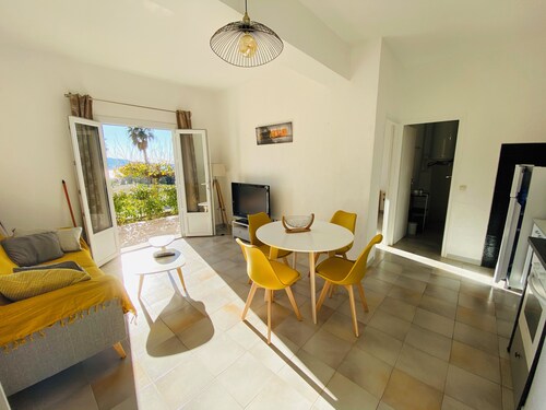 Apartment T2 furnished tourism 2 * air-conditioned near the sea