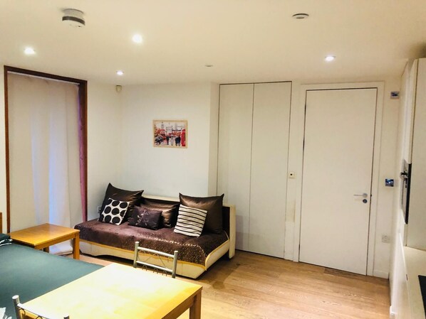 Interior - Nice studio with WiFi in Bloomsbury, London, WC1N (London)