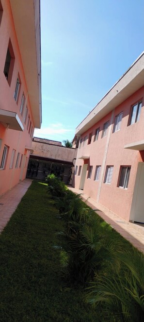 Property grounds - Cozy apartment 5 minutes from the beach 🌴 on foot (Bertioga)